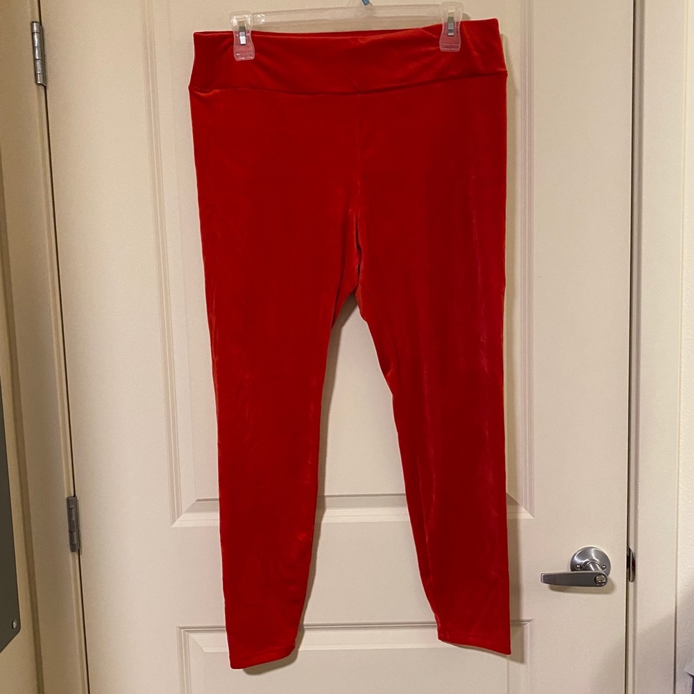 👓 Red Velvet Leggings 👓